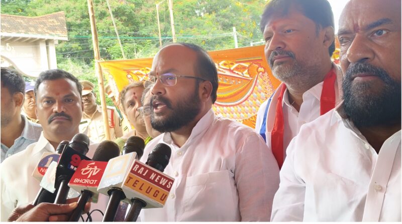 ప్రభుత్వ హాస్టళ్లు, గురుకులాలకు సొంత భవనాలను నిర్మించాలి – గుజ్జ సత్యం 