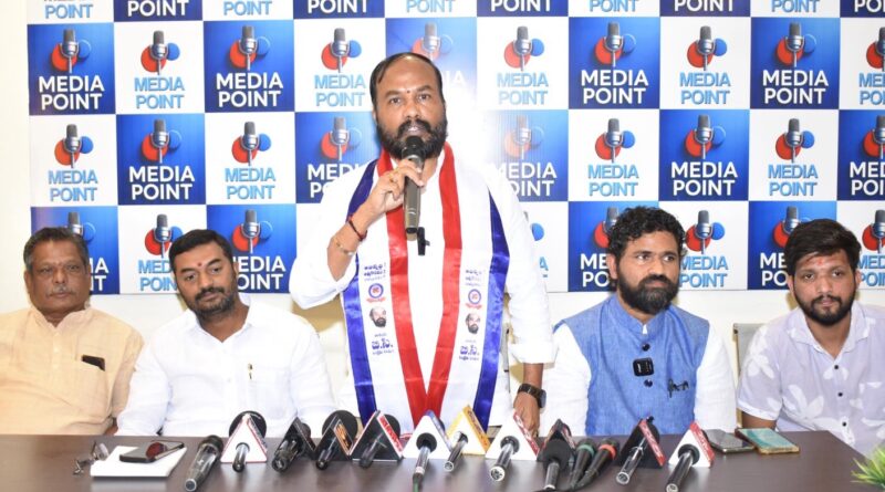 మున్సిపల్ చైర్మన్ పదవుల్లో బీసీలకు 60% వాటా ఇవ్వాల్సిందే: గుజ్జ సత్యం.