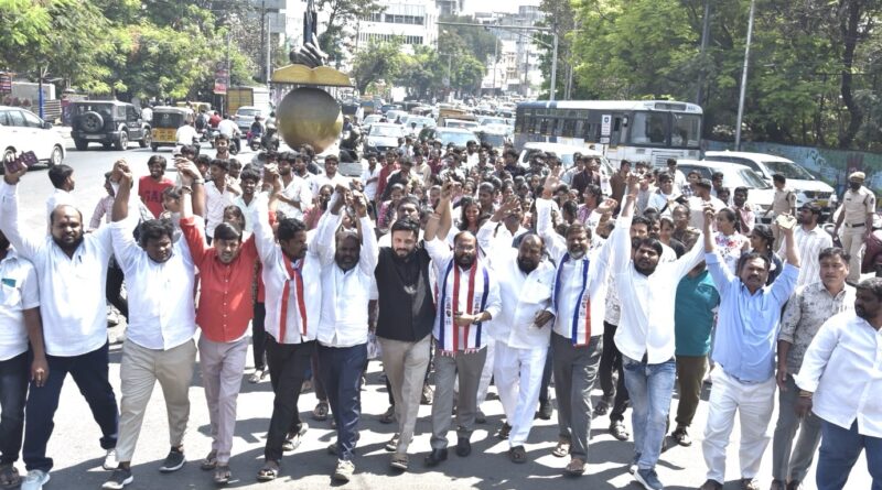 ఎంపీటీసీ – జడ్పిటిసి ఎన్నికలలో 42% బీసీ రిజర్వేషన్లు చట్టబద్ధం చేయాలి!