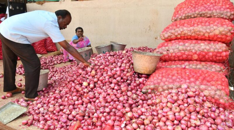 Onion farmers distress in Manoor mandal due to low market prices