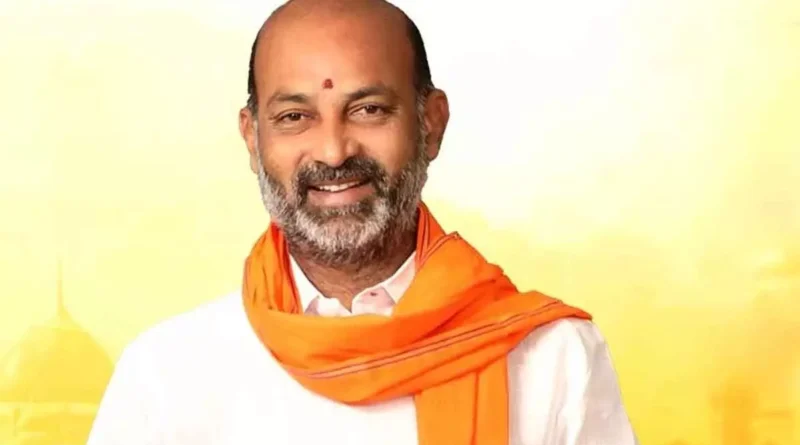 Bandi Sanjay pays tribute on Jyotirao Phule Jayanti event