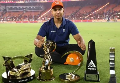 15-year-old IPL star Vaibhav Suryavanshi celebrates after a record-breaking season, earning over ₹2.85 crore through salary, match fees, and multiple awards in IPL 2026.