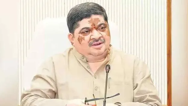 Ponnam Prabhakar questions Centre over Telangana development