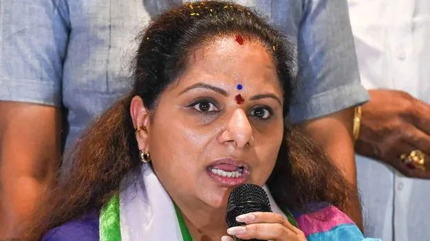 Kavitha hoists the national flag at Independence Day celebrations