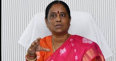 Konda Surekha to respond to Sushmitha remarks on Revanth Reddy