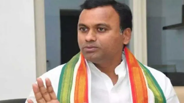 Komatireddy Raj Gopal Reddy clarifies his Congress remarks