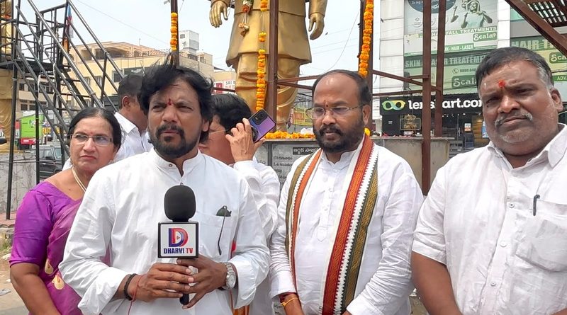 Konda Laxman Bapuji remembered by Gujja Sathyam