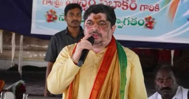 Ponnam Prabhakar reviews Hyderabad Ganesh Utsav arrangements
